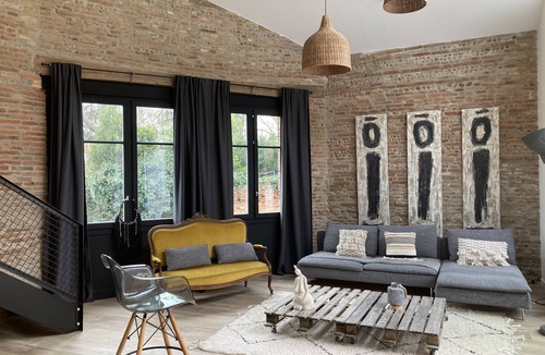 Bazus House | Magnificent, fully renovated village LOFT with swimming pool.