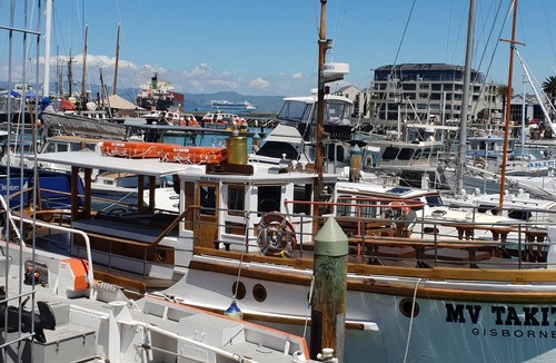 Gisborne Apartment | Magnificent Harbour Views 405