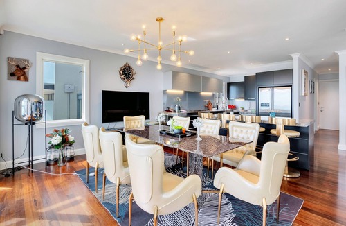 Orakei Apartment | Magnificent Harbour View Villa in Orakei