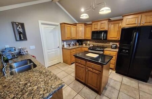 Amarillo House | Magnificent Home, w/Game-room, Close to Everything & Canyon