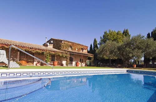 Albons Villa | MAGNIFICENT HOUSE WITH POOL FOR THE WHOLE FAMILY