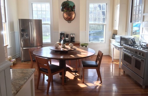 Jamestown House | Magnificent Jamestown House, Sweeping Ocean Views