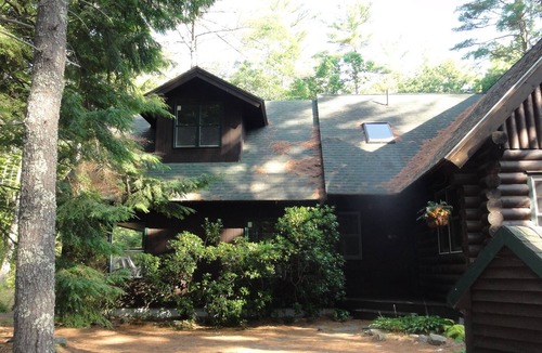 Raymond House | Magnificent Log Home on Lake