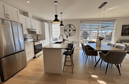 Mont-Tremblant Apartment | Magnificent luxury condo located in Mont-Tremblant. In the heart of the village