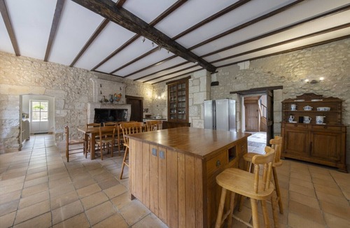 Montboyer House | Magnificent Manor House