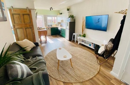 Marino Apartment | Magnificent Marino -2 Bdrm, Beach, Stylish, Modern