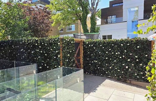 South Woodford House | Magnificent Modern House