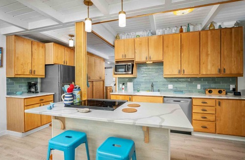 Rockaway Beach House | Magnificent Oceanfront Retreat, Pet Friendly, Single Level, Deck and Fire-Pit w/Views, EV Charging