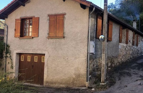 Mauleon-Barousse Ski Chalet | Magnificent rustic chalet in the heart of the mountains
