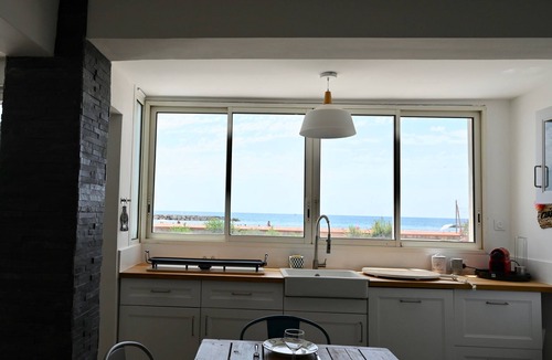 Valras-Plage Villa | MAGNIFICENT SEA FRONT VILLA
