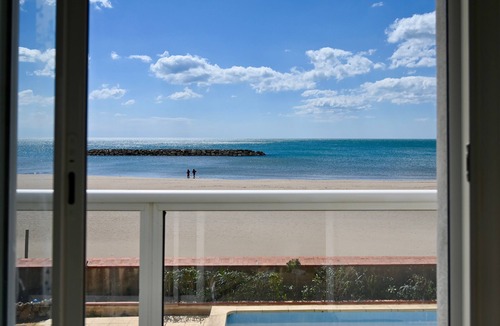 Valras-Plage Villa | MAGNIFICENT SEA FRONT VILLA
