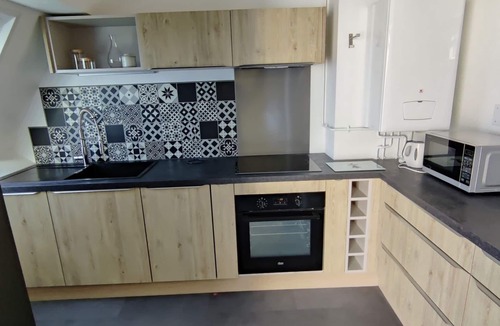 Damgan Apartment | Magnificent sea view, direct access to the beach. 4-person apartment
