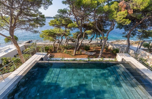 Hvar Villa | Magnificent Seafront Villa | 10 Bedrooms | Pakleni View