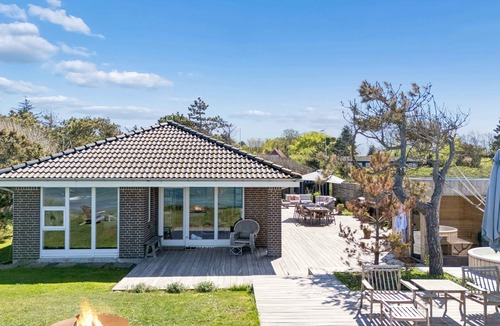 Hundested House | Magnificent seaside villa with stunning views