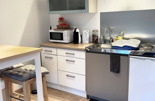 Lavau-sur-Loire Apartment | Magnificent Studio Pool and SPA