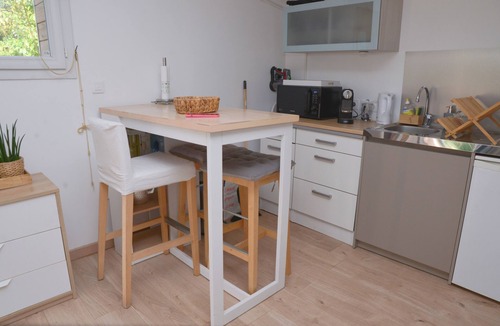 Lavau-sur-Loire Apartment | Magnificent Studio Pool and SPA