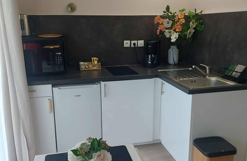 Mericourt Apartment | Magnificent studio adapted for reduced mobility