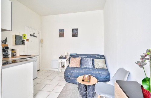 Clichy Apartment | Magnificent studio just outside Paris
