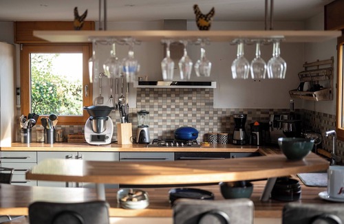 Crach House | Magnificent swimming pool villa sleeps 8