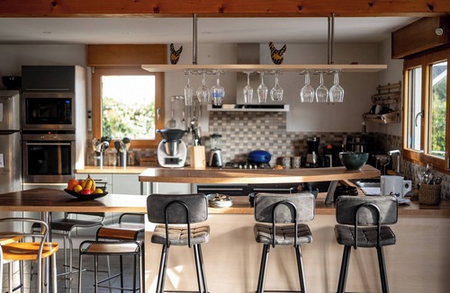 Crach House | Magnificent swimming pool villa sleeps 8