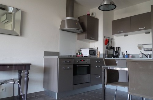 Aigues-Mortes Condo | Magnificent T2 in recent residence, calm with swimming pool