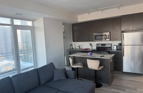 Downtown Mississauga Condo | Magnificent views from the Heart of Mississauga Square One
