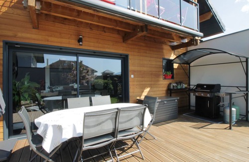 Viviers-du-Lac Villa | Magnificent villa with heated pool air conditioning