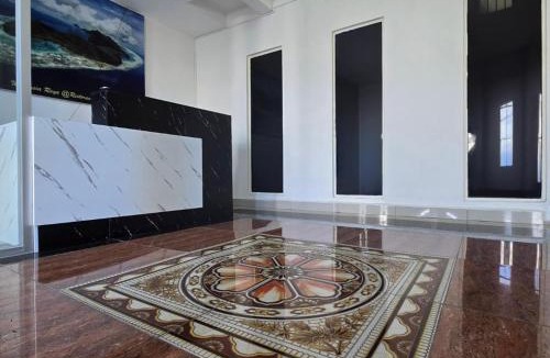 Semporna House | Magnificent White House Semporna