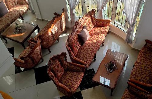 Semporna House | Magnificent White House Semporna