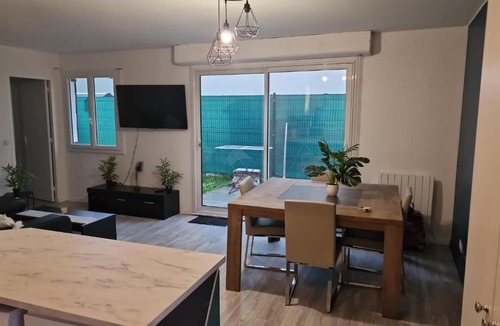 Conflans-Sainte-Honorine Apartment | Magnifique Studio à 30 min de La Défense