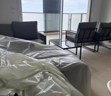 Saint-Laurent-du-Var Apartment | Magnifique 3P neuf avec terrasse et vue mer