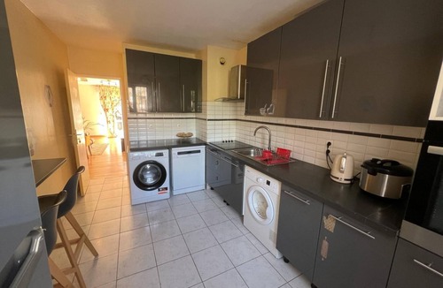 Parc aux lievres Apartment | Magnifique Appartement de 90m2 Avec Jardin Situé à Evry