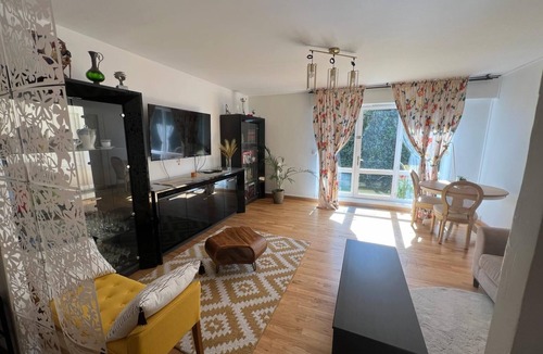Parc aux lievres Apartment | Magnifique Appartement de 90m2 Avec Jardin Situé à Evry