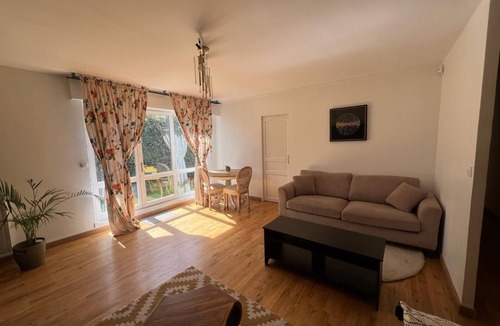Parc aux lievres Apartment | Magnifique Appartement de 90m2 Avec Jardin Situé à Evry