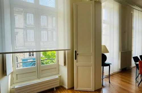 Hotel de Ville - Quinconces Apartment | Magnifique Apt centre historique