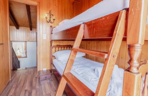 Randogne Apartment | Magnifique chalet mitoyen avec vue sur les montagnes