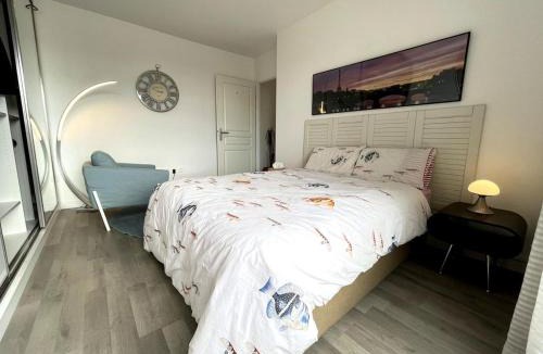 Bagneux Apartment | Magnifique chambre PS1-C3 proche du transport avec climatisation et parking payants