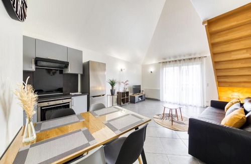 Tremblay-en-France Apartment | Magnifique Duplex - CDG