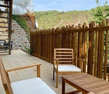 Saint-Leonard-des-Bois Apartment | Magnifique appartement 2/4 pers - Le Saint Leo