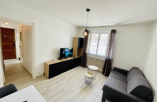 La Demi - Lune Apartment | Magnifique Studio Indépendant - Tassin