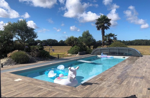 Saint-Reverend Villa | Magnifique Maison de Campagne Avec Piscine, à 10 min de L'océan