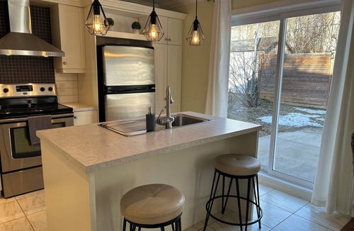 Laval House | Magnifique maison près de l'eau
