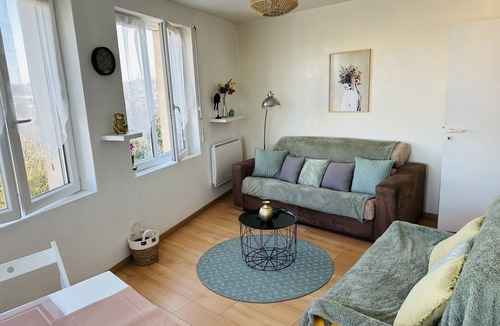 Muret Apartment | Magnifique Studio Avec Belle vue Animaux Acceptés