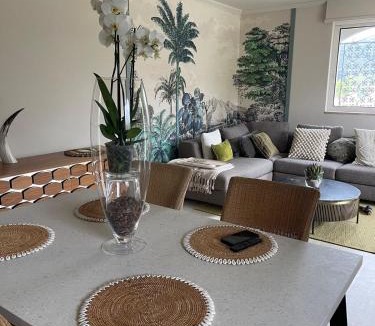 La Colle-sur-Loup Apartment | Magnifique suite dans villa de luxe