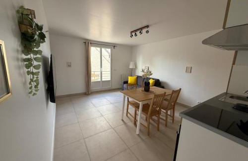 Ozoir-la-Ferriere Apartment | Magnifique T3 proche Paris & Disneyland