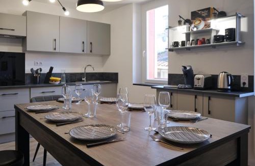 Limoux Apartment | Magnifique*T4*centre ville*WIFI*Billard*Netflix*