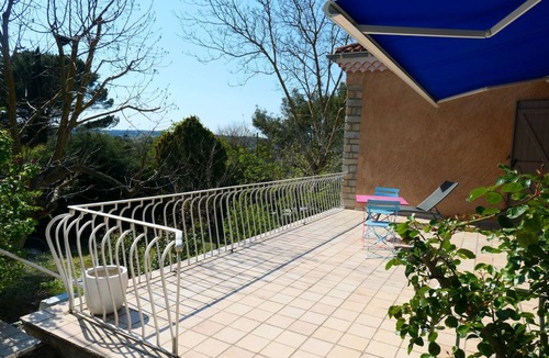 Cabries Villa | Magnifique Villa Avec Piscine sur Terrain Arboré, Idéalement Située en Provence