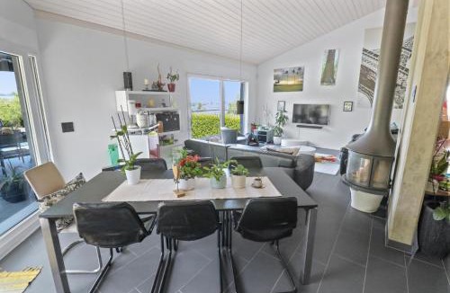 Cudrefin Villa | Magnifique villa avec piscine et vue sur le lac