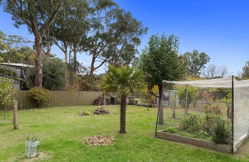 Skenes Creek House | Magnolia - 200 metres from the beach