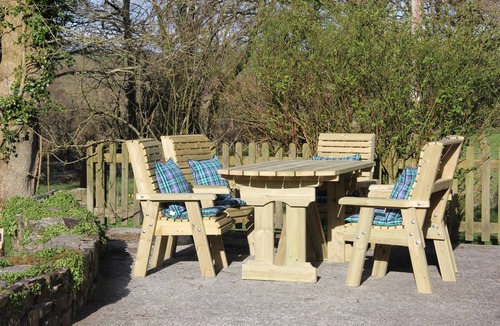 St. Giles on the Heath Cottage | Magnolia Cottage